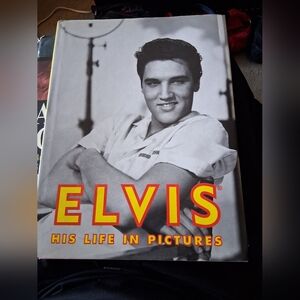 Elvis: His Life in Pictures Book